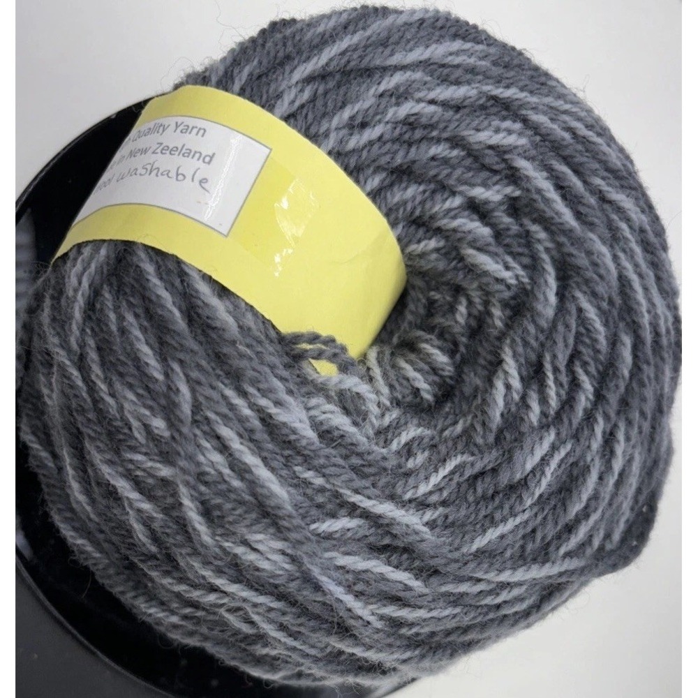 100% New Zealand Wool Multi Shade Gray Yarn 192g